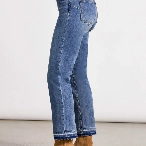 Essential Jeans - Picture 2 of 4